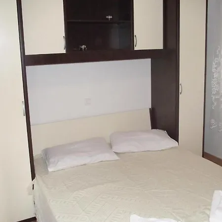 Apartment 5479b *